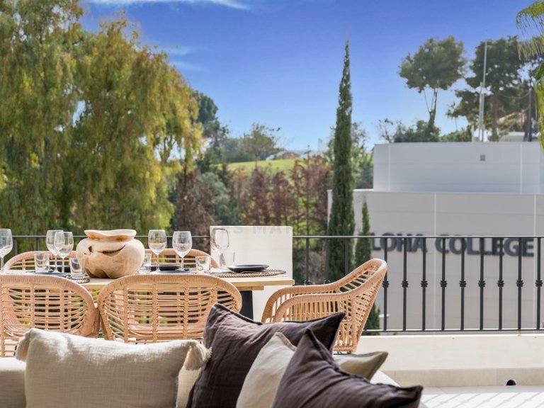 Villa for Sale in Nueva Andalucía, Malaga 18