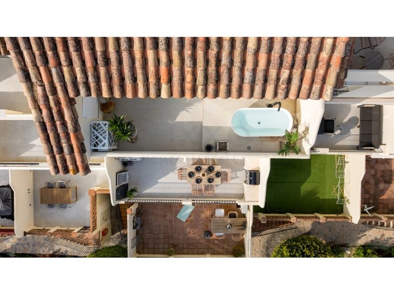 Villa for Sale in Nueva Andalucía, Malaga 19