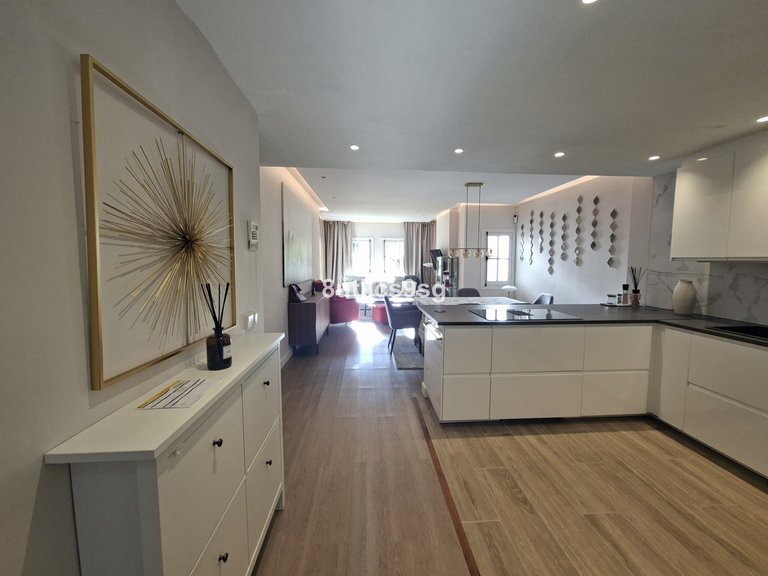 Apartment for Sale in Nueva Andalucía, Malaga 16