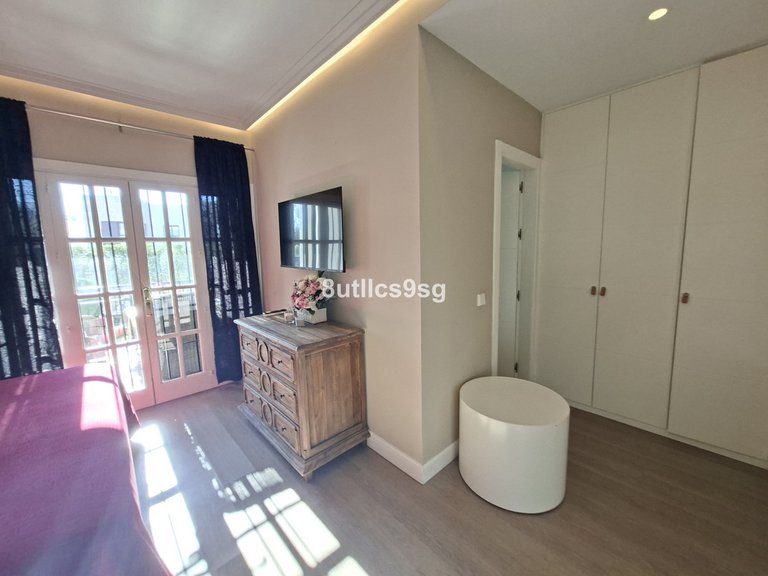 Apartment for Sale in Nueva Andalucía, Malaga 25