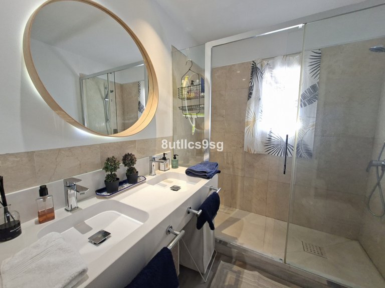 Apartment for Sale in Nueva Andalucía, Malaga 27