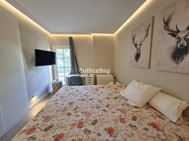 Apartment for Sale in Nueva Andalucía, Malaga 32