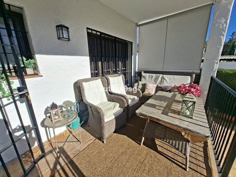 Apartment for Sale in Nueva Andalucía, Malaga 38