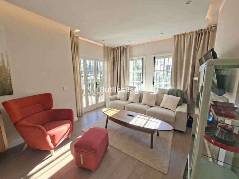 Apartment for Sale in Nueva Andalucía, Malaga 9