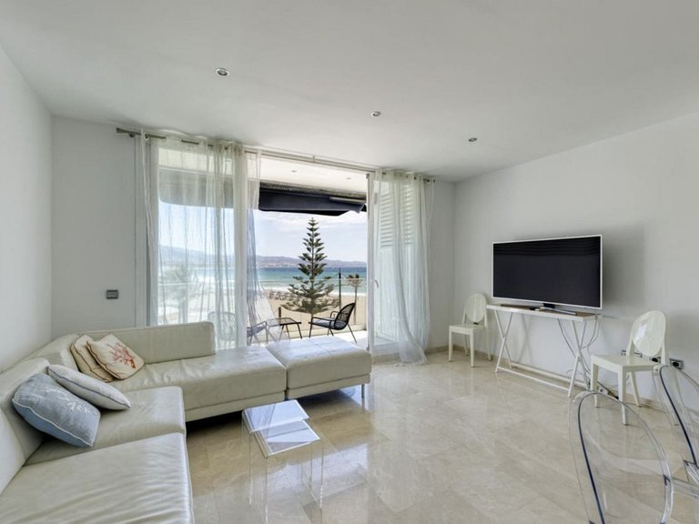 Apartment for Sale in Puerto Banús, Malaga 3