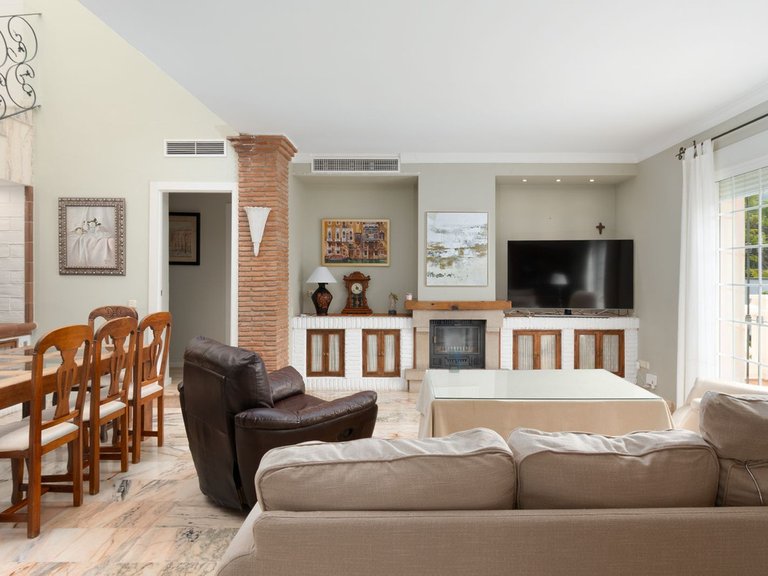 Villa for Sale in Alhaurín De La Torre, Malaga 14