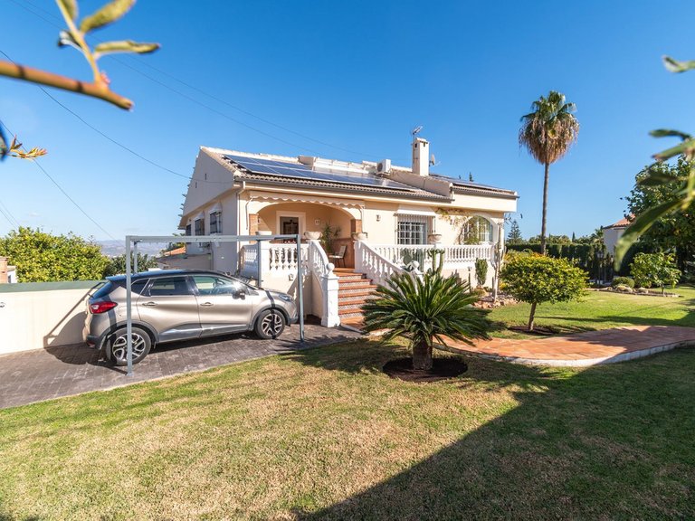 Villa for Sale in Alhaurín De La Torre, Malaga 5