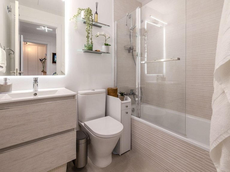 Apartment for Sale in New Golden Mile, Malaga 20