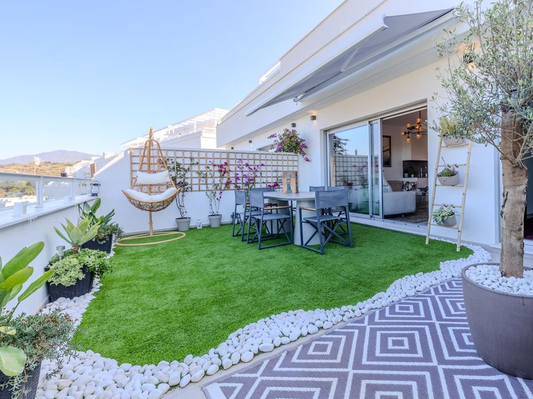 Apartment for Sale in New Golden Mile, Malaga 21