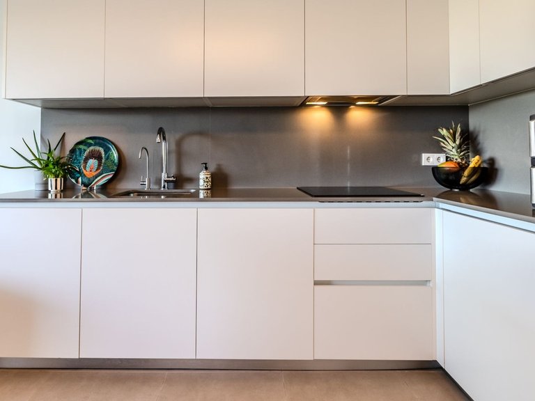Apartment for Sale in New Golden Mile, Malaga 5