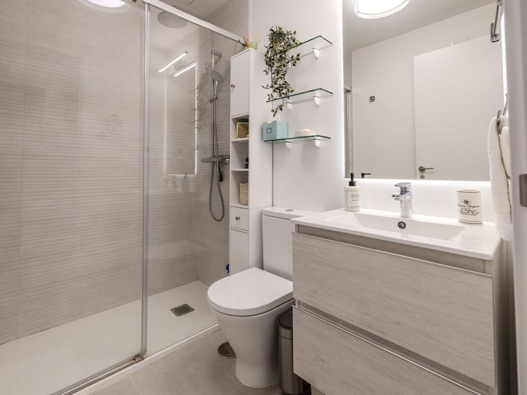 Apartment for Sale in New Golden Mile, Malaga 6