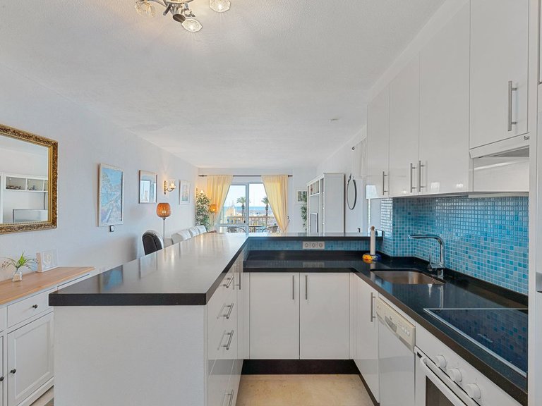 Apartment for Sale in Fuengirola, Malaga 10