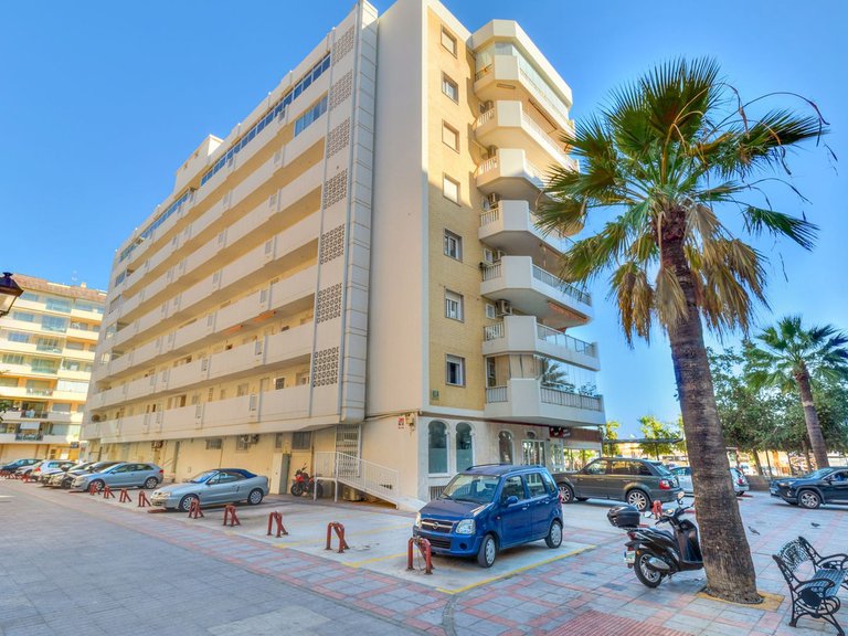 Apartment for Sale in Fuengirola, Malaga 18