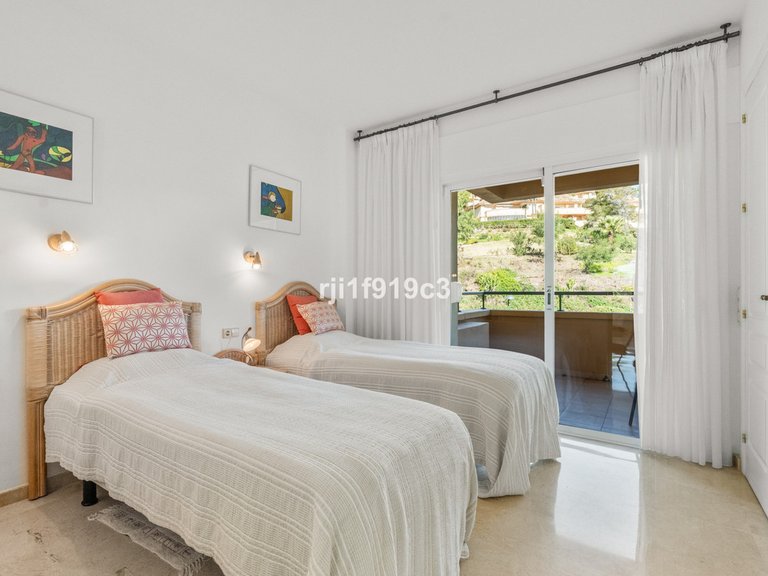 Apartment for Sale in Elviria, Malaga 10