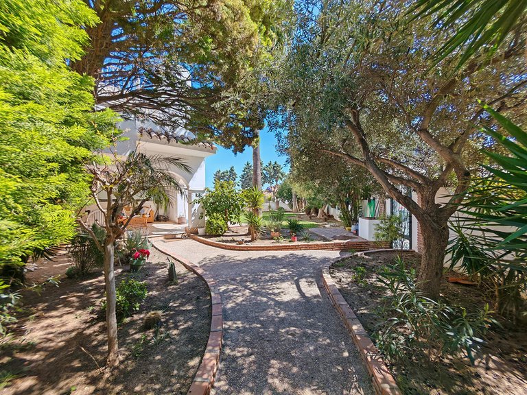 Villa for Sale in Benalmadena, Malaga 25