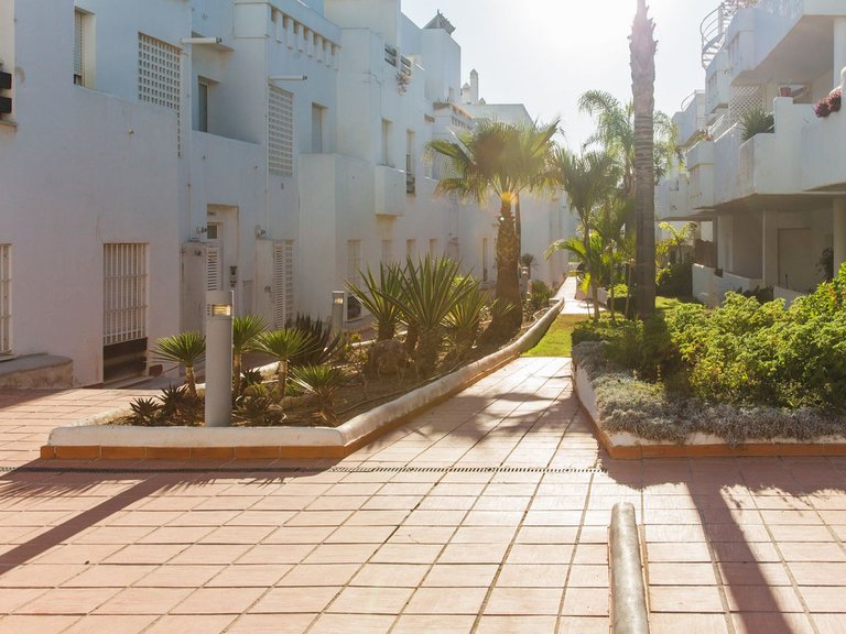 Apartment for Sale in Valle Romano, Malaga 38