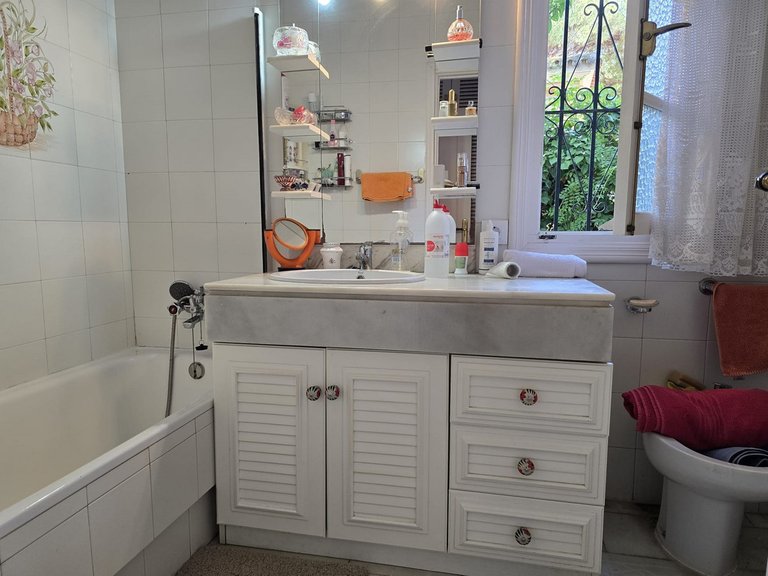 Villa for Sale in Calahonda, Malaga 10