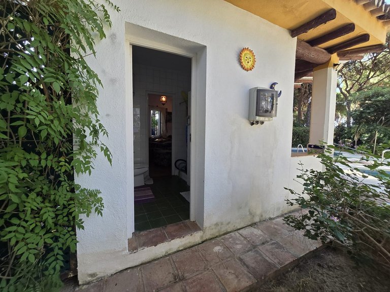Villa for Sale in Calahonda, Malaga 38