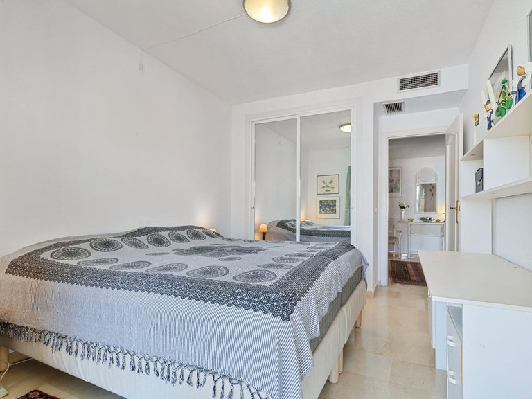 Apartment for Sale in Fuengirola, Malaga 12