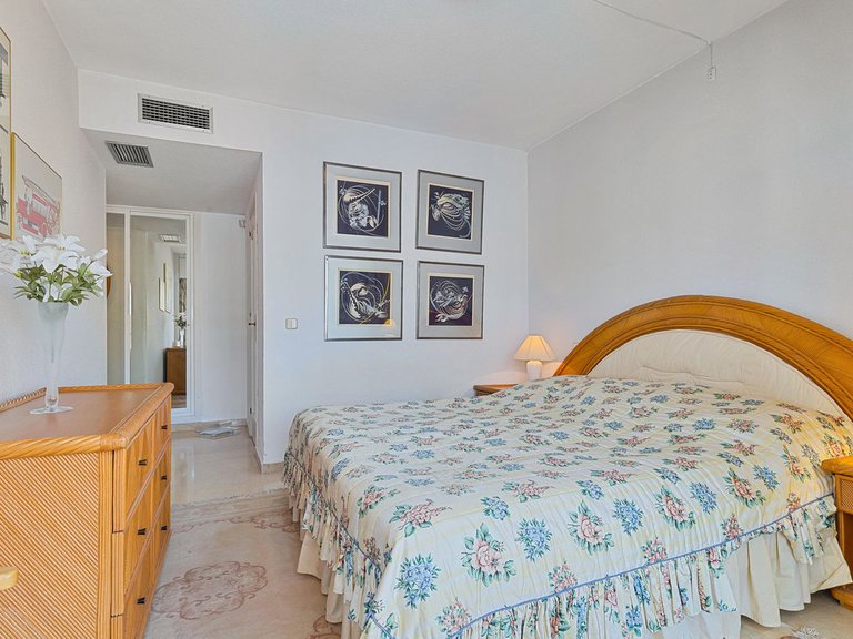 Apartment for Sale in Fuengirola, Malaga 16