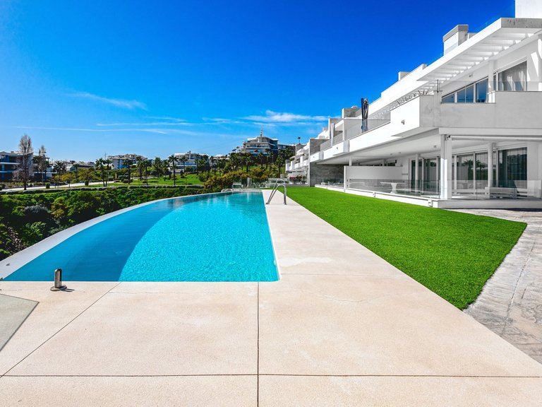 Apartment for Sale in Benalmadena Costa, Malaga 1