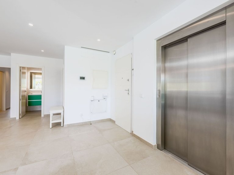 Apartment for Sale in Benalmadena Costa, Malaga 16