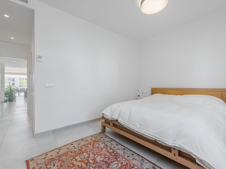 Apartment for Sale in Benalmadena Costa, Malaga 30
