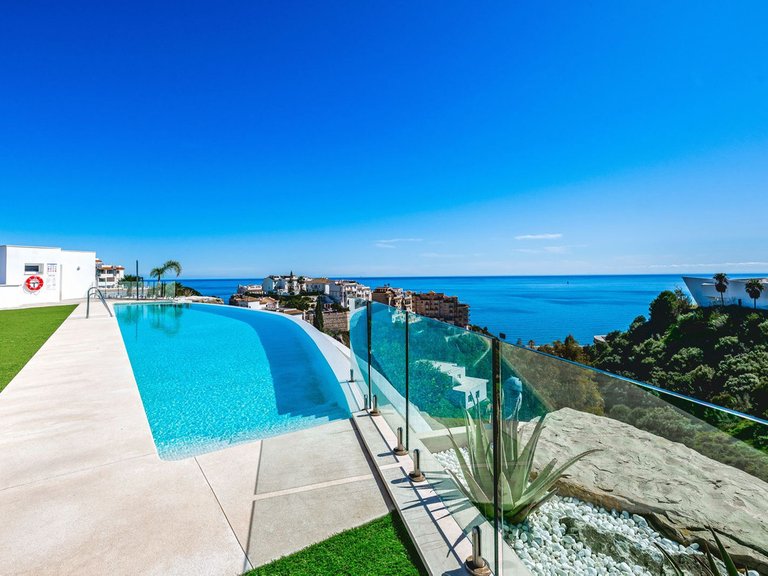 Apartment for Sale in Benalmadena Costa, Malaga 46