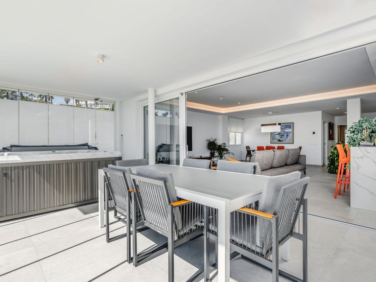 Apartment for Sale in Benalmadena Costa, Malaga 8