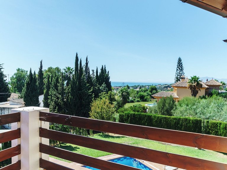 Villa for Sale in El Rosario, Malaga 13