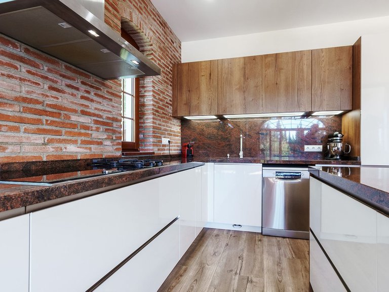 Villa for Sale in El Rosario, Malaga 15