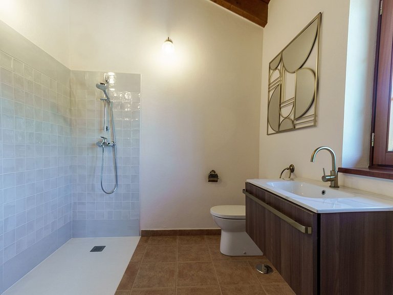 Villa for Sale in El Rosario, Malaga 24