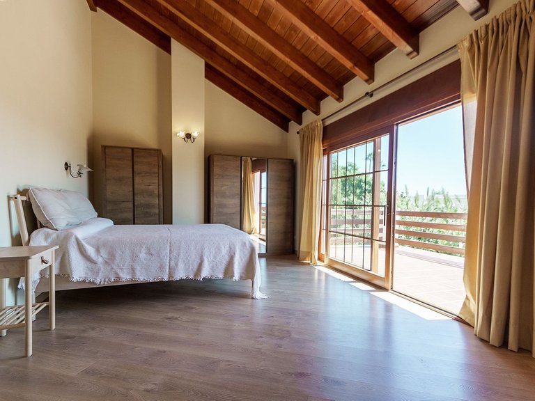 Villa for Sale in El Rosario, Malaga 26