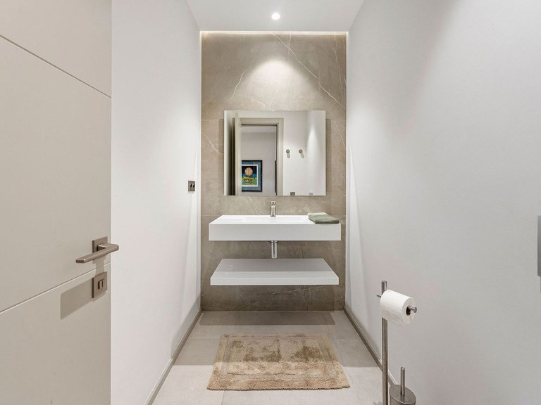 Villa for Sale in Nueva Andalucía, Malaga 31