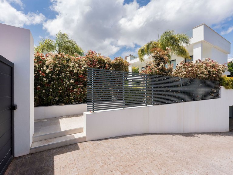Villa for Sale in Nueva Andalucía, Malaga 38