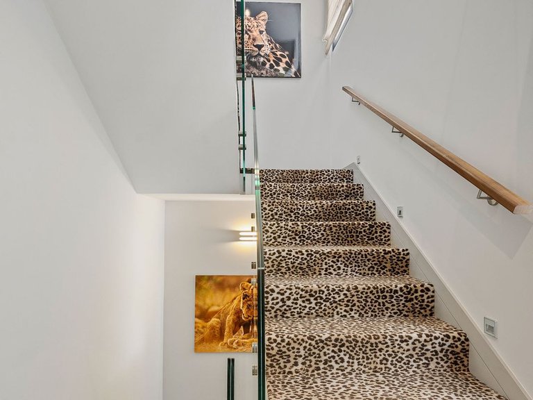 Villa for Sale in Nueva Andalucía, Malaga 40