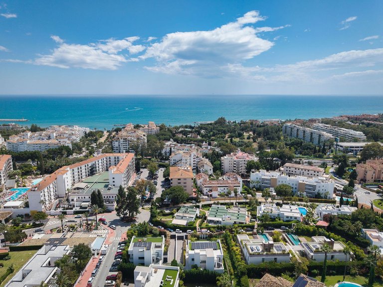 Villa for Sale in Nueva Andalucía, Malaga 44