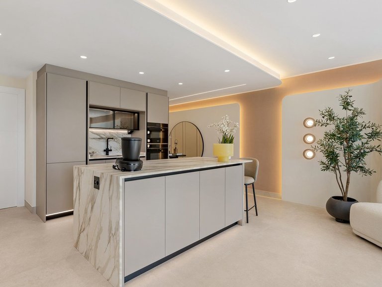 Apartment for Sale in Estepona, Malaga 5