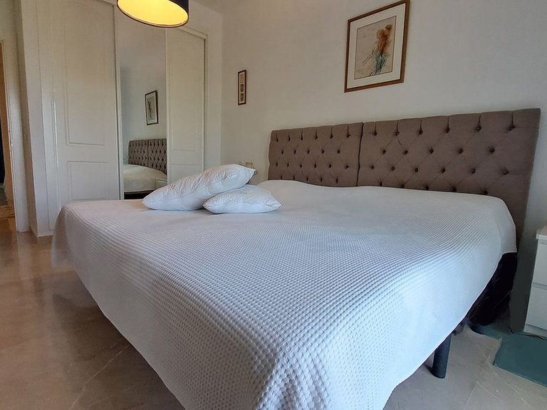 Villa for Sale in Lauro Golf, Malaga 11