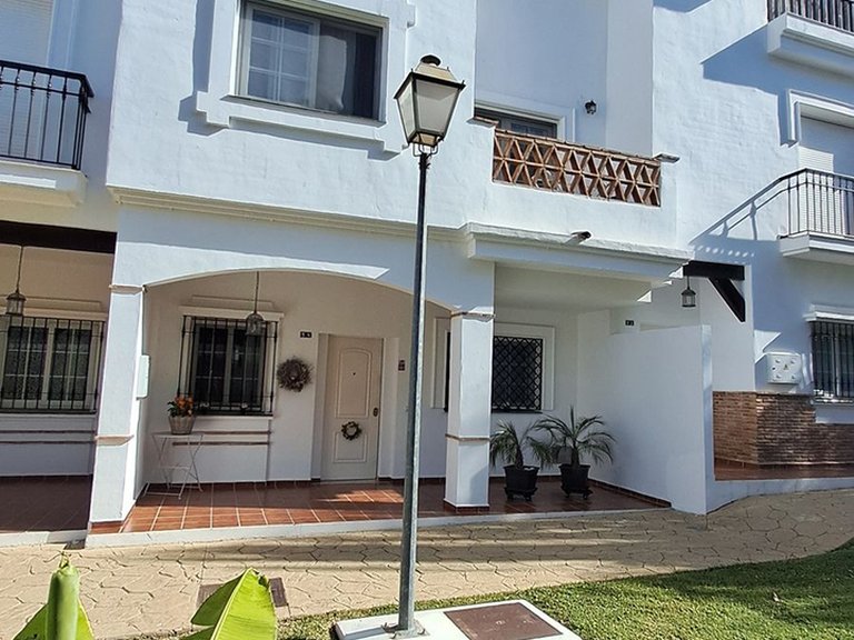 Villa for Sale in Lauro Golf, Malaga 2