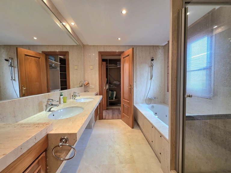 Town House for Sale in Costalita, Malaga 25