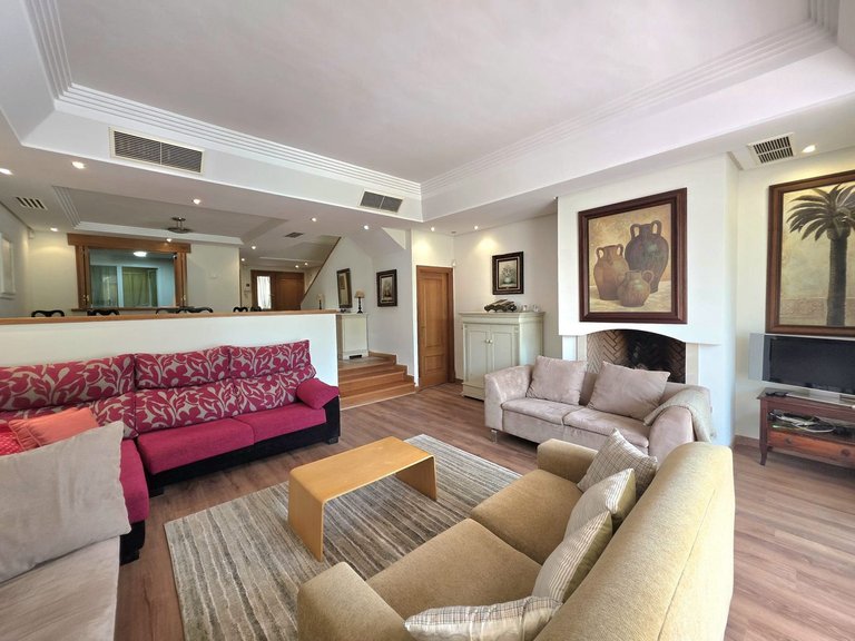 Town House for Sale in Costalita, Malaga 8