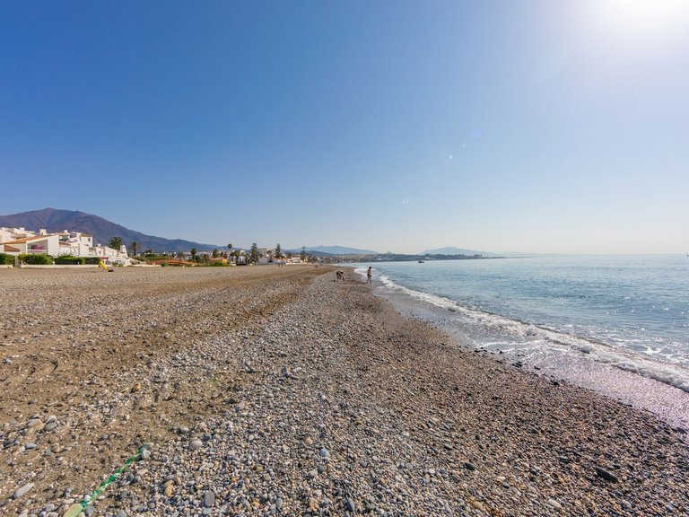 Villa for Sale in Estepona, Malaga 36