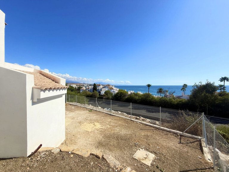 Villa for Sale in Estepona, Malaga 9