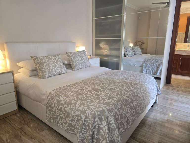 Villa for Sale in Costa del Sol, Calahonda, Malaga 38