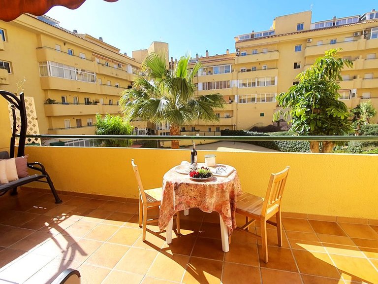 Apartment for Sale in Los Pacos, Malaga 13