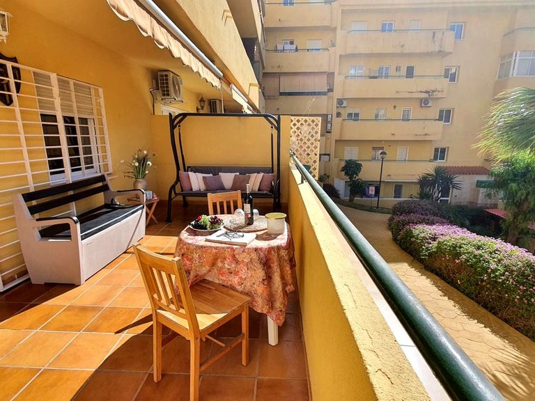 Apartment for Sale in Los Pacos, Malaga 14