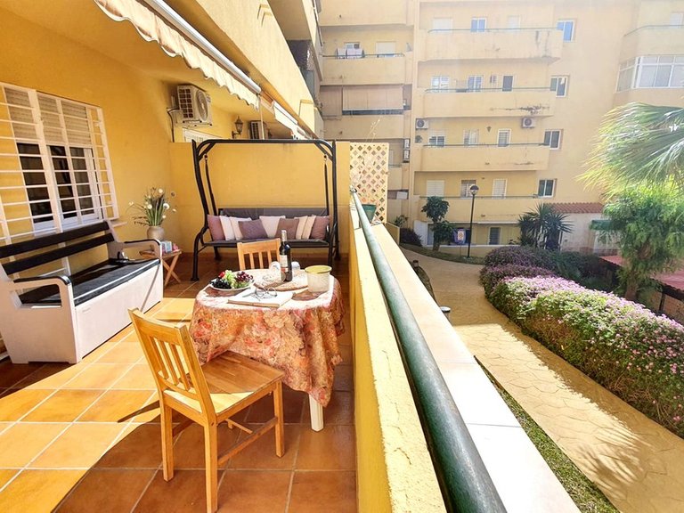 Apartment for Sale in Los Pacos, Malaga 4
