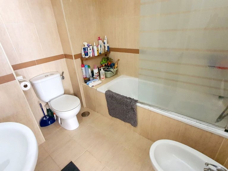 Apartment for Sale in Los Pacos, Malaga 7