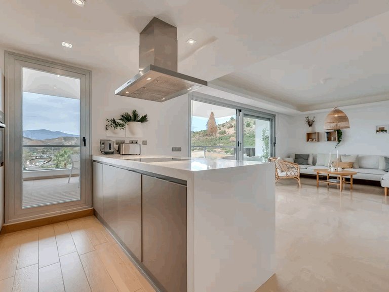 Apartment for Sale in Los Arqueros, Malaga 2